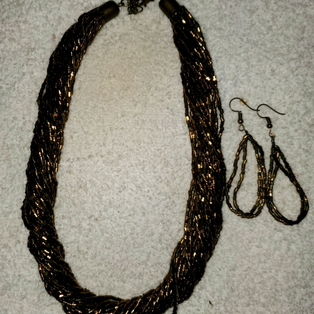 NECKLACE SET